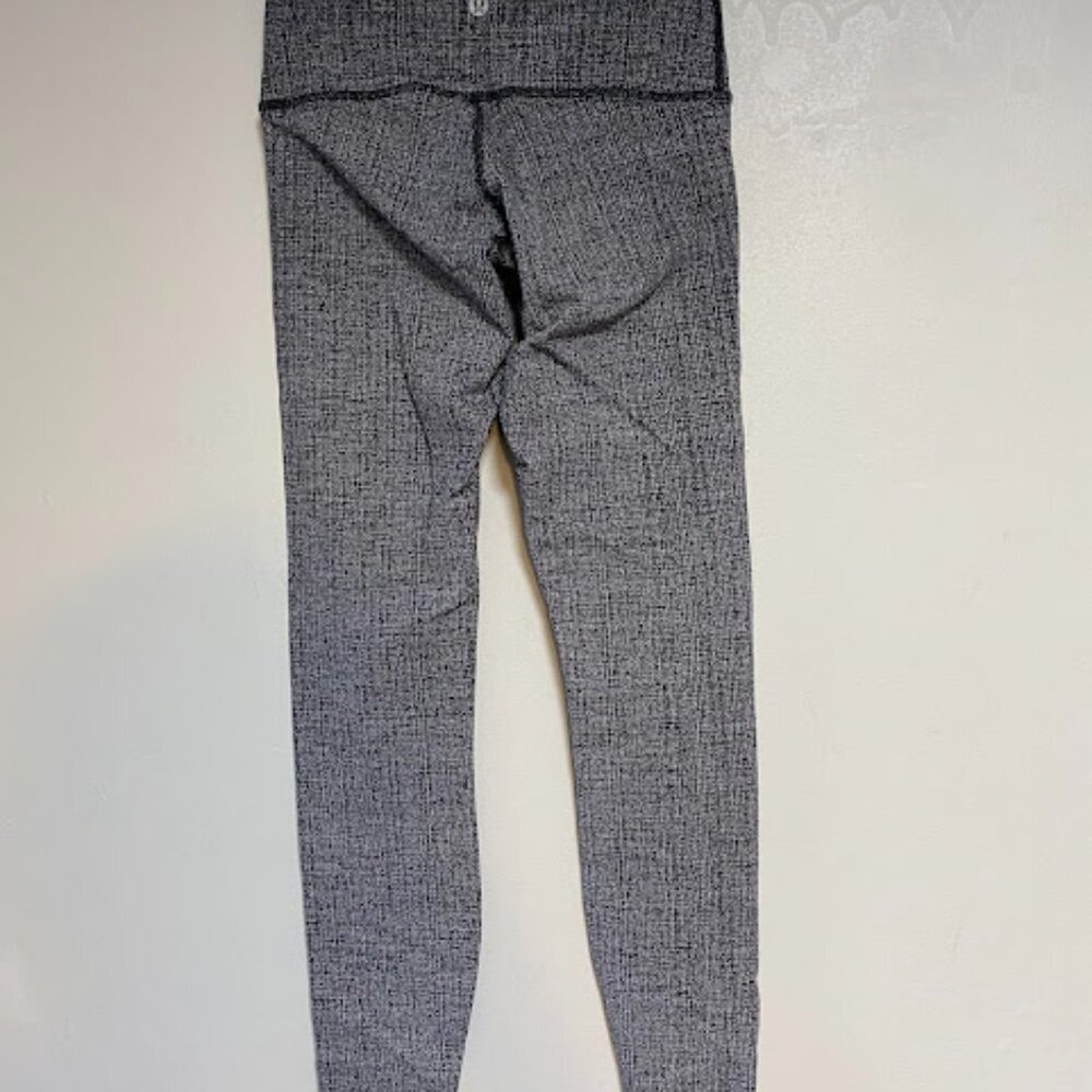 Lululemon Black White Static Print Women's High-Rise Leggings Size 4 - Picture 8 of 10
